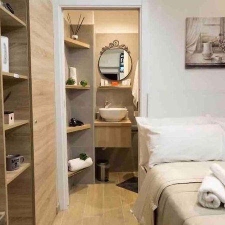 Casina In Centro Storico Apartment เนเปิลส์ ภายนอก รูปภาพ